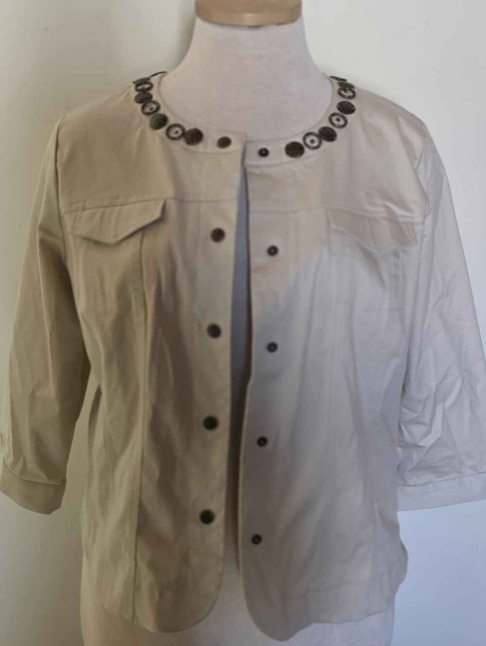 Dressbarn Womens Beige Snap-Front Jacket with Decorative Neck Trim (Size 14/16)